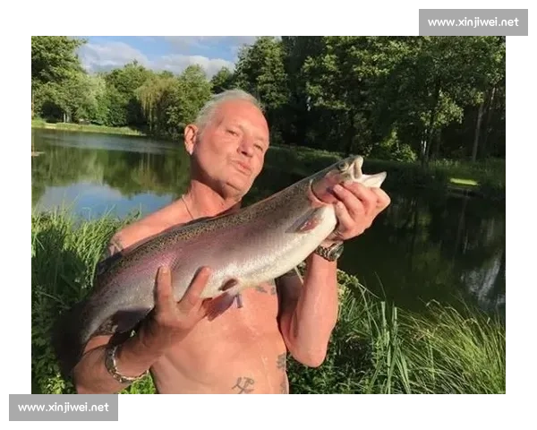 重庆巴南 6 岁萌娃力擒 6 斤大鲤鱼！小小身躯爆发惊人钓鱼天赋